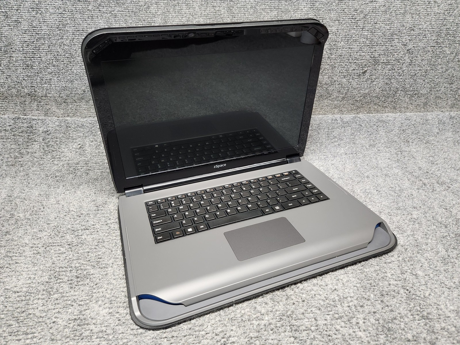 Zspace Model W1847 15.6" Laptop AMD A-Series A9-9420 3.00GHz 8GB RAM 256GB SSD