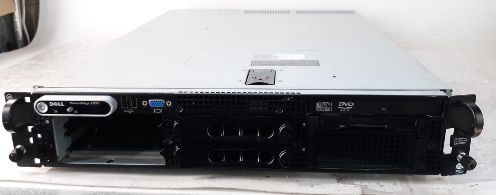 Dell PowerEdge 2950 EMS01 Network Server 2x Intel Xeon E5410 4x Nanya 1GB PC2RAM