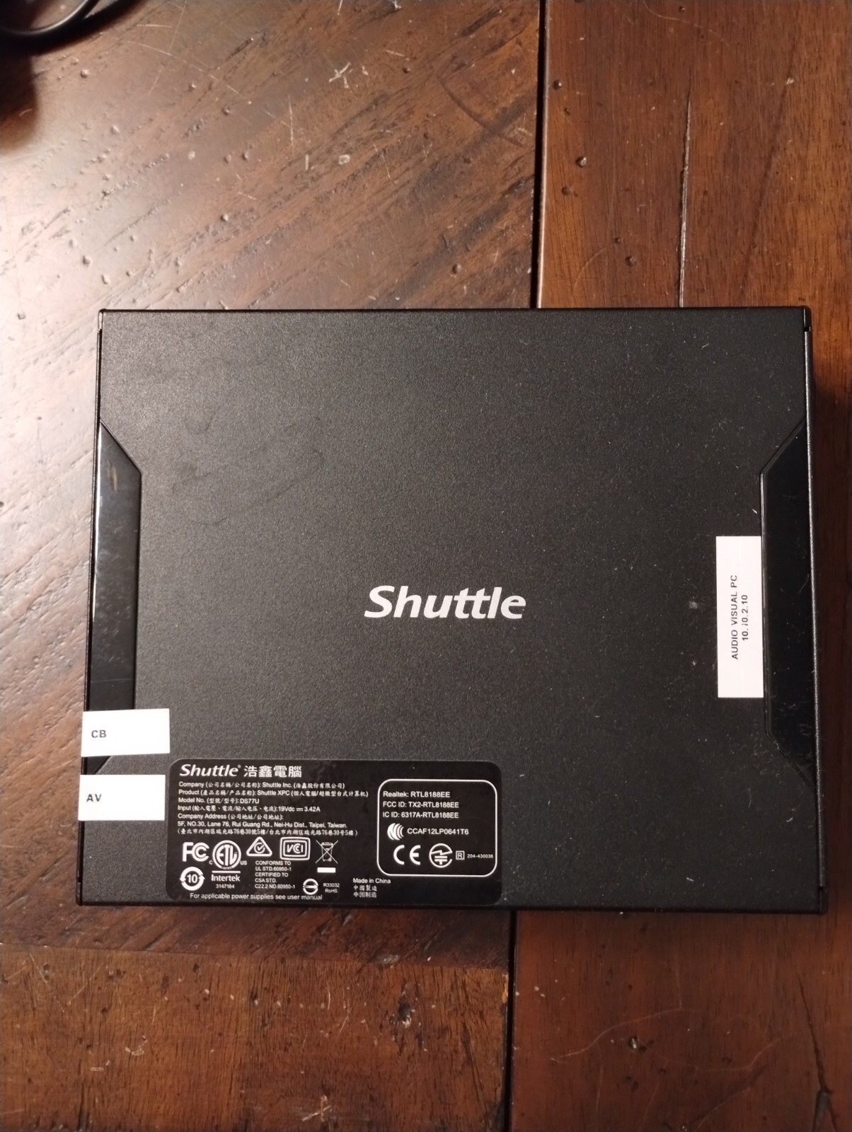 Expandable Fanless slim PC with Kaby Lake-U platform