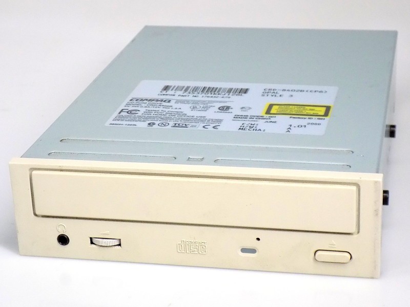 HP Compaq CRD-8402B IDE 40X CD-ROM Retro Drive 5.25 inch with Beige Bezel