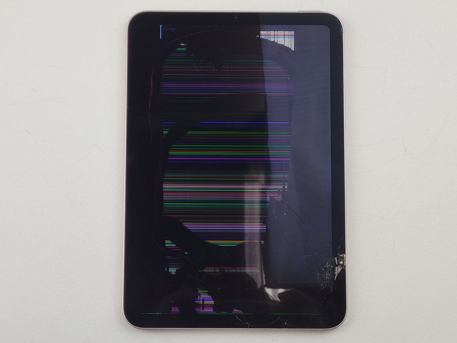 Apple iPad mini (6th Gen.) (A2567) 256GB (Wi-Fi Only) 8.3" - *DAMAGED* - T9668