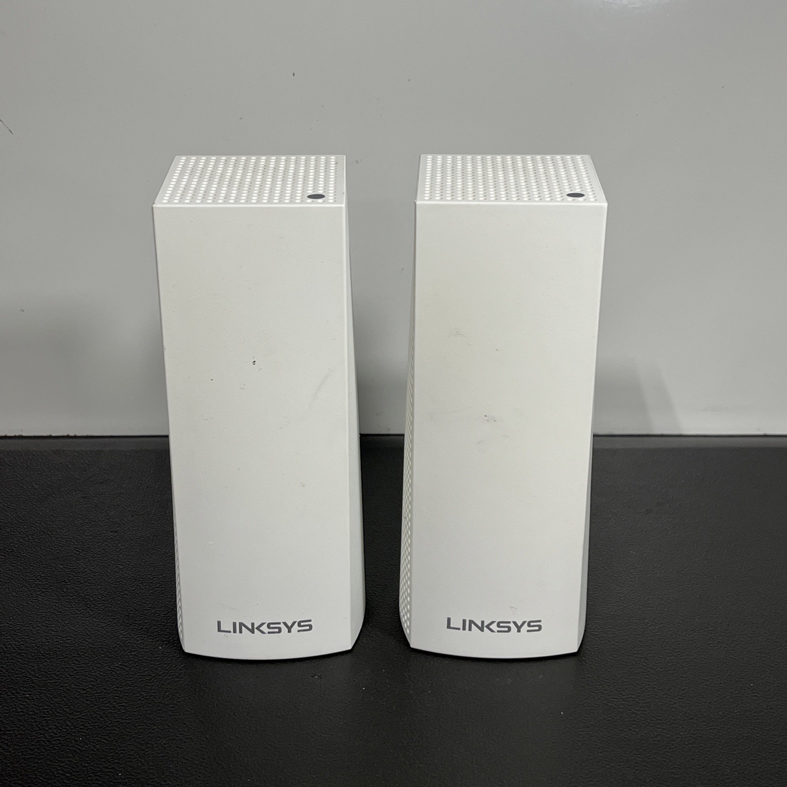 Linksys Velop WHW0303 AC2200 Tri-Band Mesh Wi-Fi Router 2-Pack Used NO CORDS