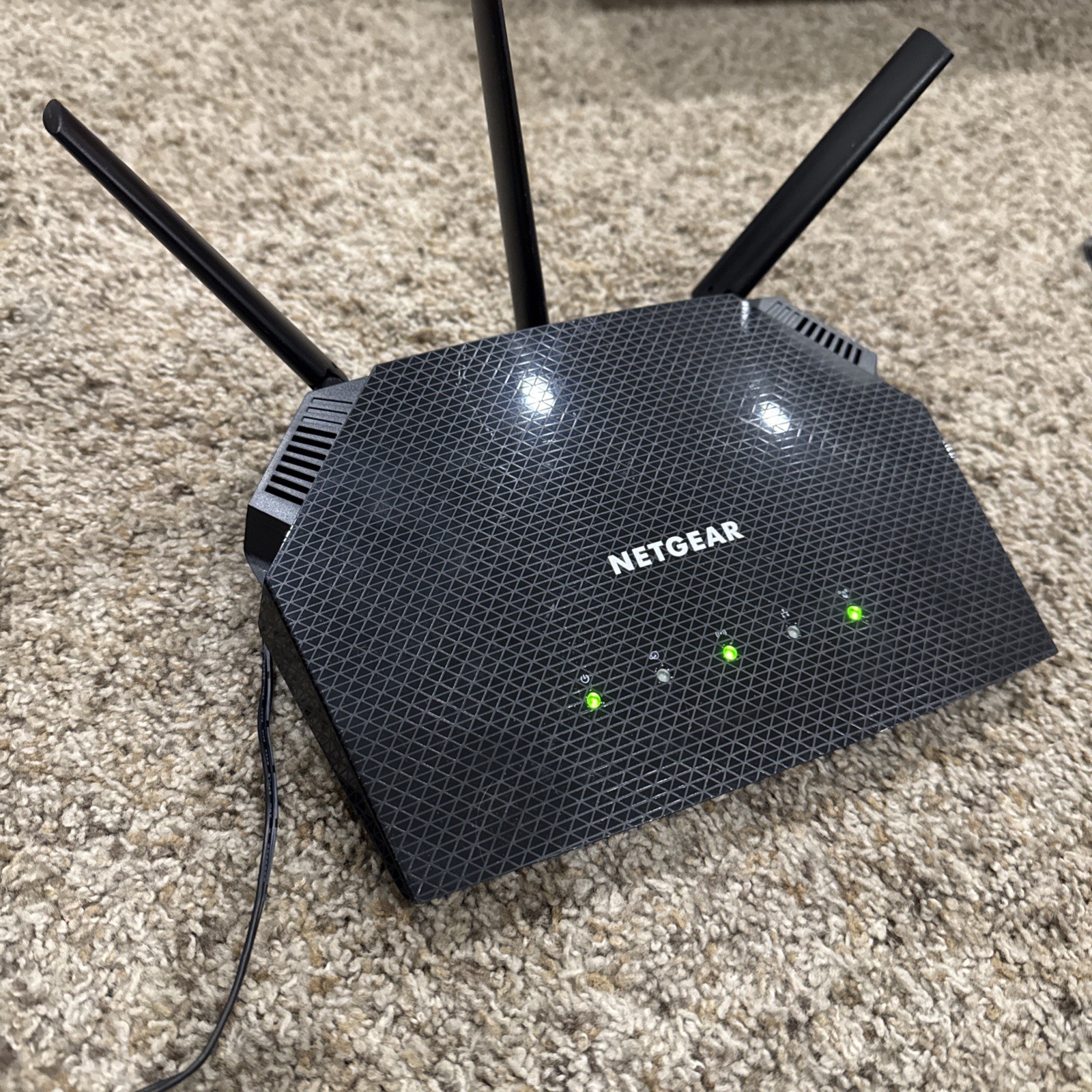 NETGEAR - AX1800 Wi-Fi 6 Router - RAX10 - Dual Band - Black - VG
