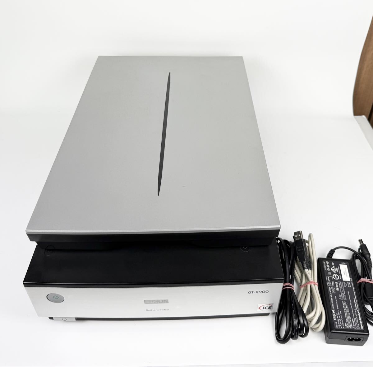 EPSON GT-X900 V700 Photo Flatbed Film Scanner CCD 6400dpi Tested Working JP