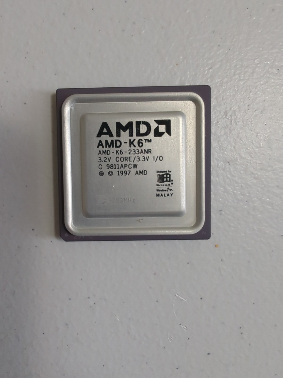 AMD AMD-K6-233ANR 233MHz 3.2V CORE/3.3V Ceramic Processor / CPU 