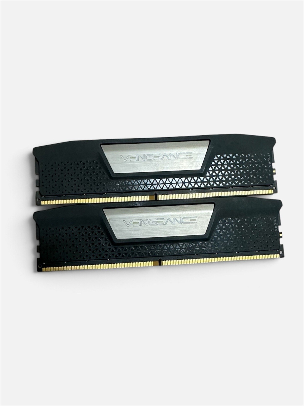 CORSAIR - VENGEANCE 64GB (2x32GB) DDR5 5200MHz C40 UDIMM Desktop Memory - Black