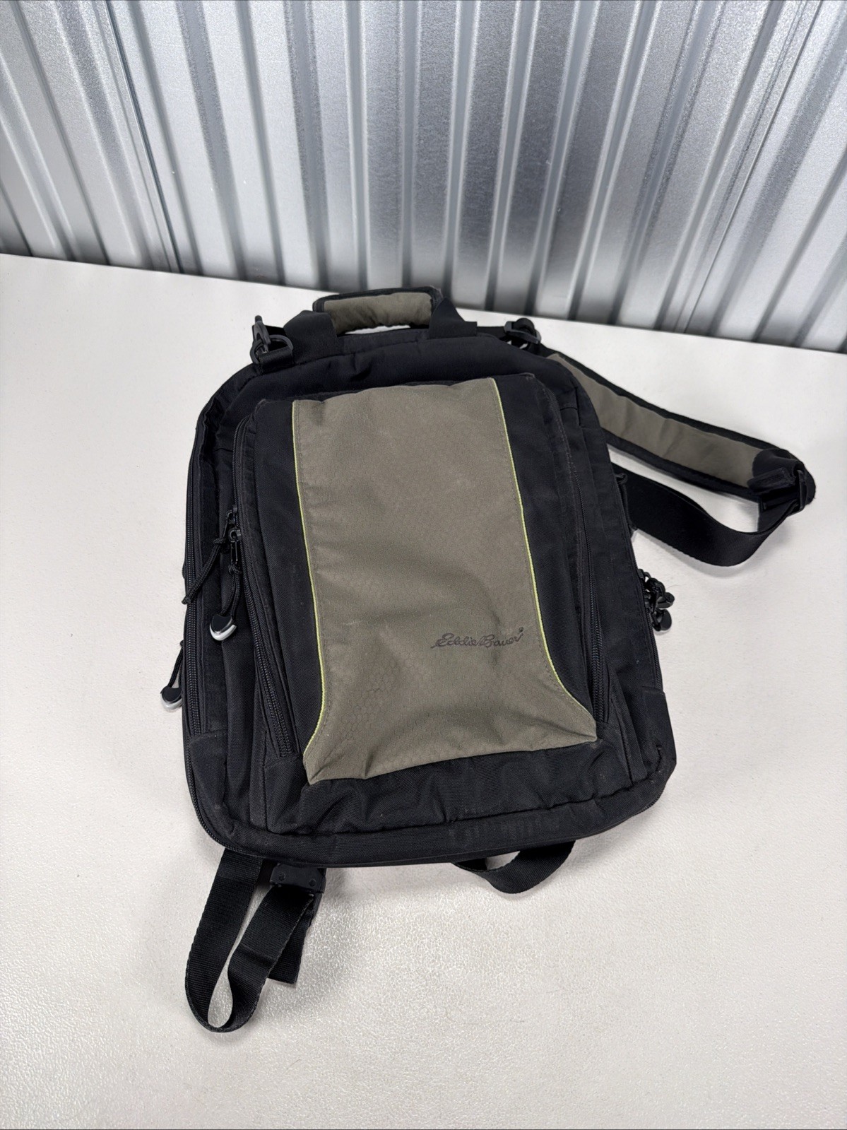 Eddie Bauer Timberline Convertible Laptop Messenger Bag Backpack Carry On
