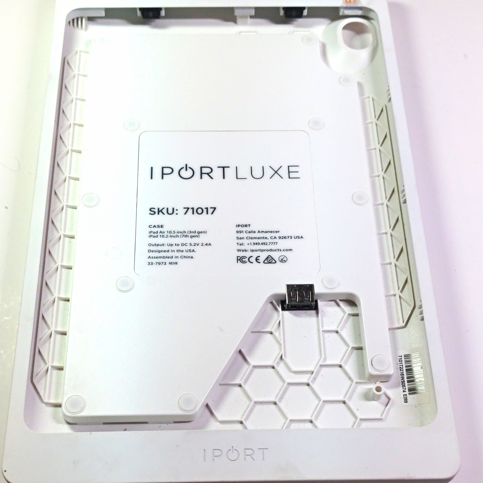 iPort Luxe White Plastic Case w/ Charging USB Port for iPad Air 3rd/ iPad 7th