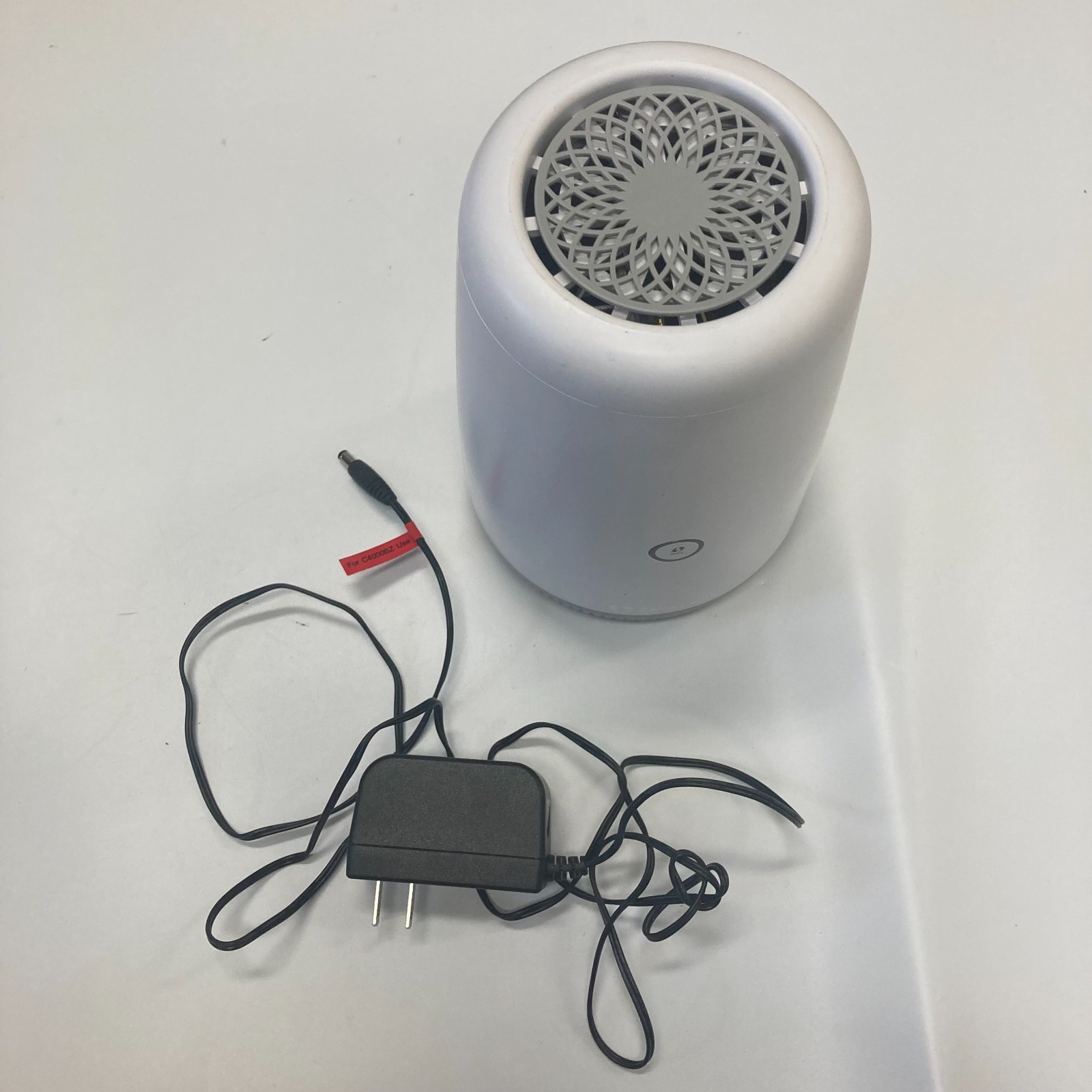 CenturyLink - C4000BZ - Wi-Fi - Router - White - NO POWER *FOR PARTS OR REPAIR*
