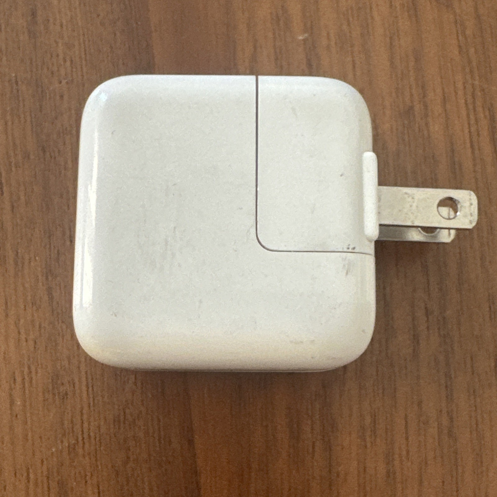 Original Apple 10W USB Power adapter 5.1V 2.1A AC Wall charger A1357 Genuine OEM