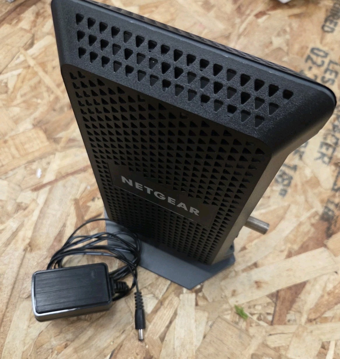 Netgear Nighthawk CM1000v2 DOCSIS 3.1 Gigabit Cable Modem w/ Power Supply W/ Box