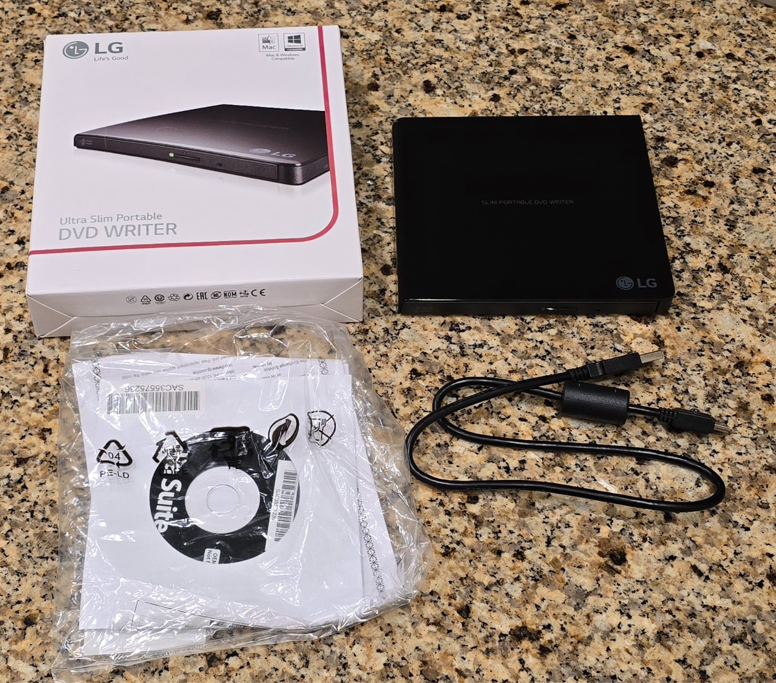 LG Electronics GP65NB60 8X USB 2.0 Ultra Slim Portable DVDRW External Drive