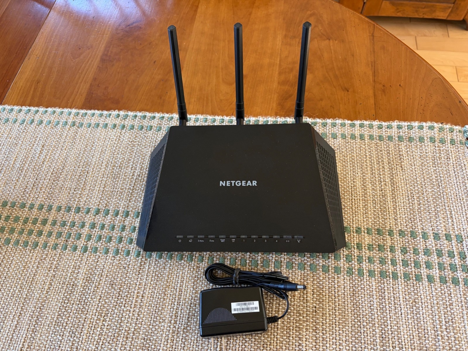 NETGEAR NIGHTHAWK R6700V3 AC1750 SMART DUAL-BAND WIFI WIRELESS GIGABIT ROUTER