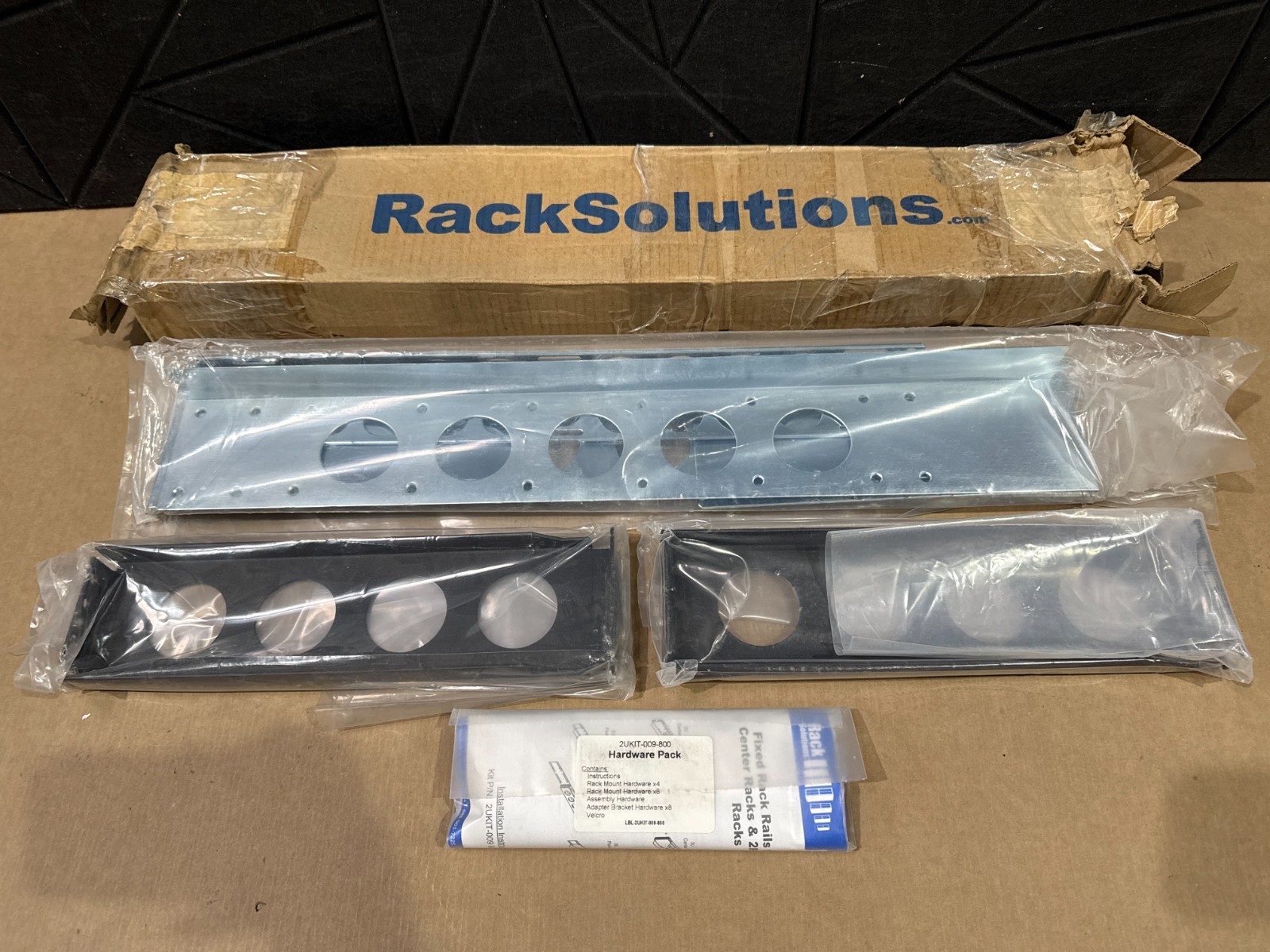 Innovation First 2 Post Rack Rail Kit 2UKIT-009 ✨❤️✨ NEW OPEN BOX