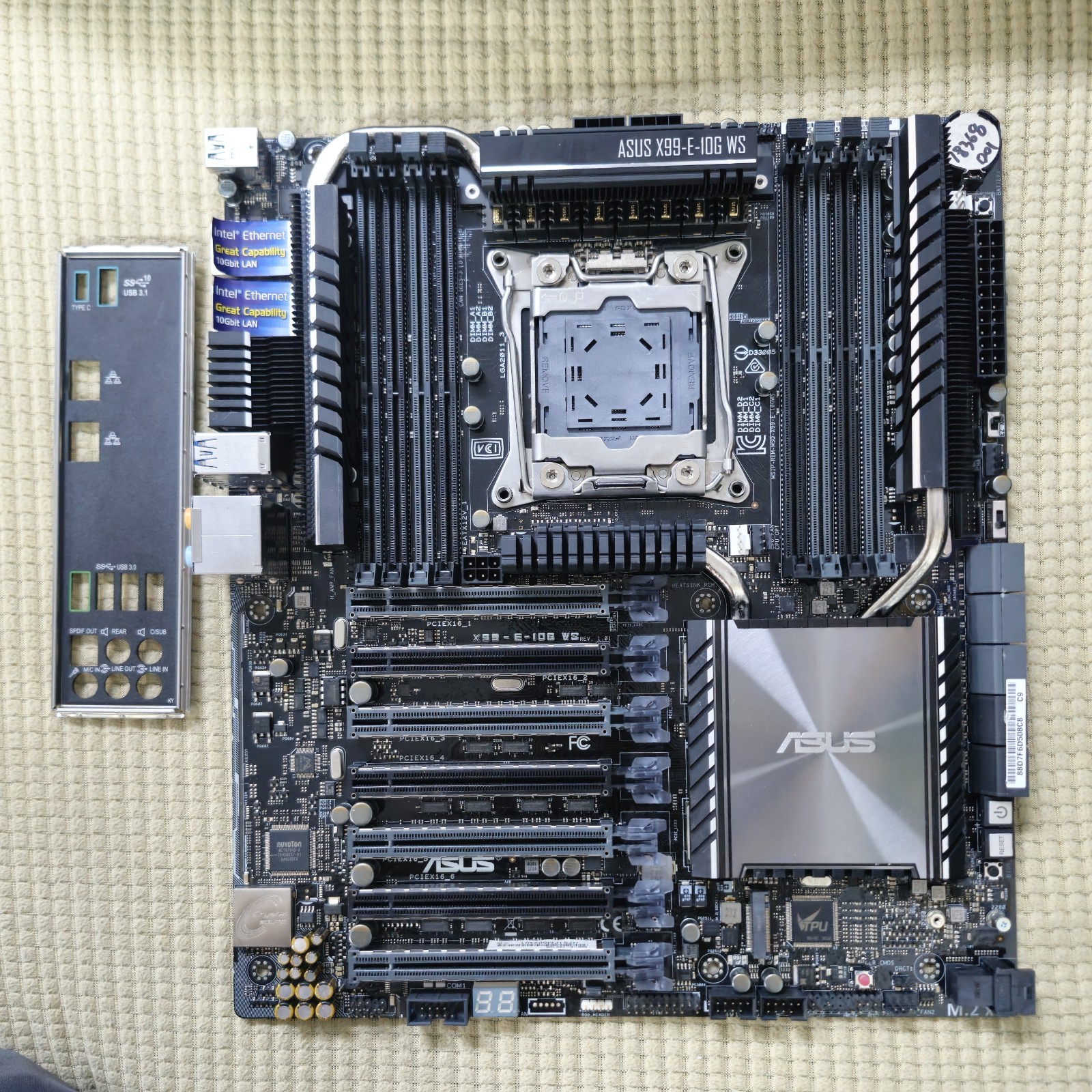 ASUS X99-E-10G WS : LGA2011-3 X99 CEB DDR4 2x 10Gbe LAN, Supports ECC/REG RAM