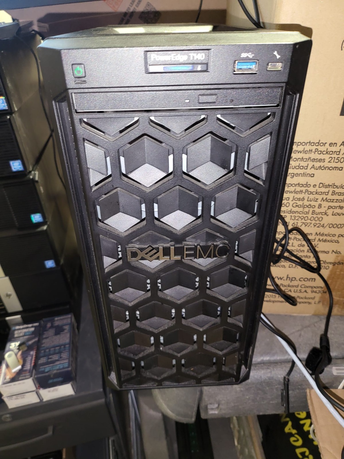 Dell PowerEdge T140 SERVER  16GB RAM , 1TB HDD