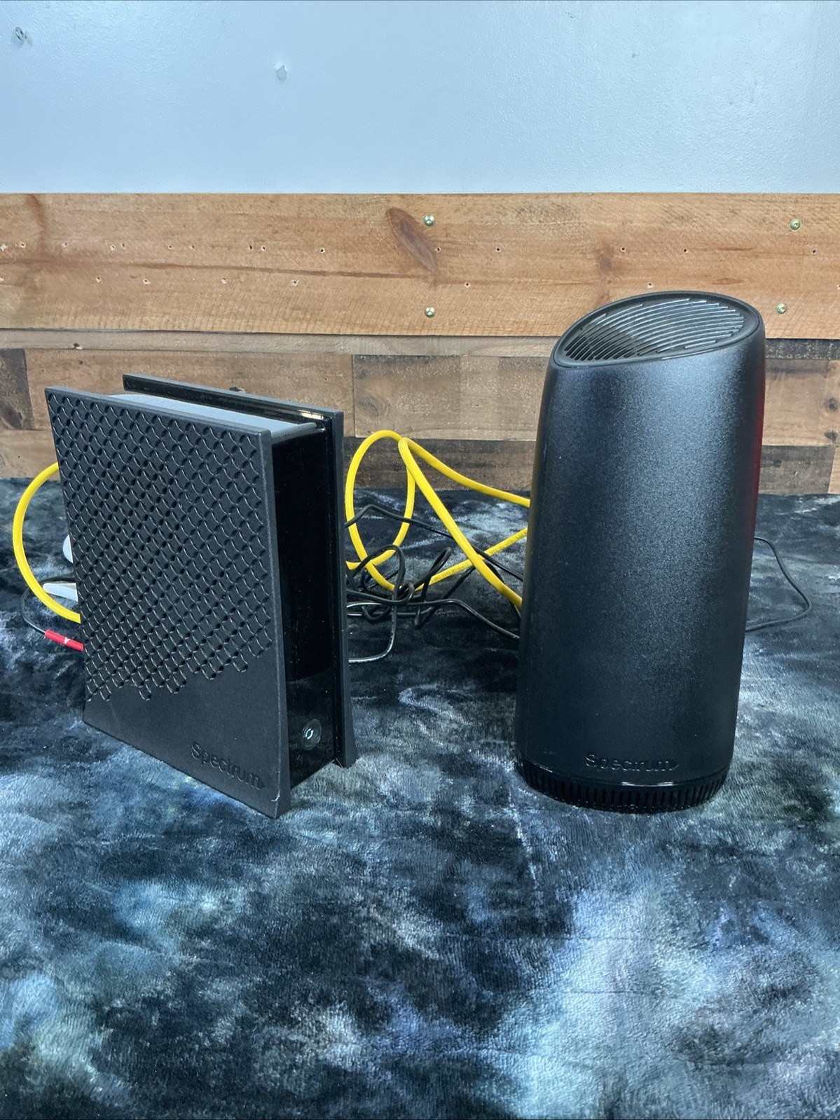 Spectrum EU2251 Cable Modem and WiFi 6 Router SAX1V1K  Bundle