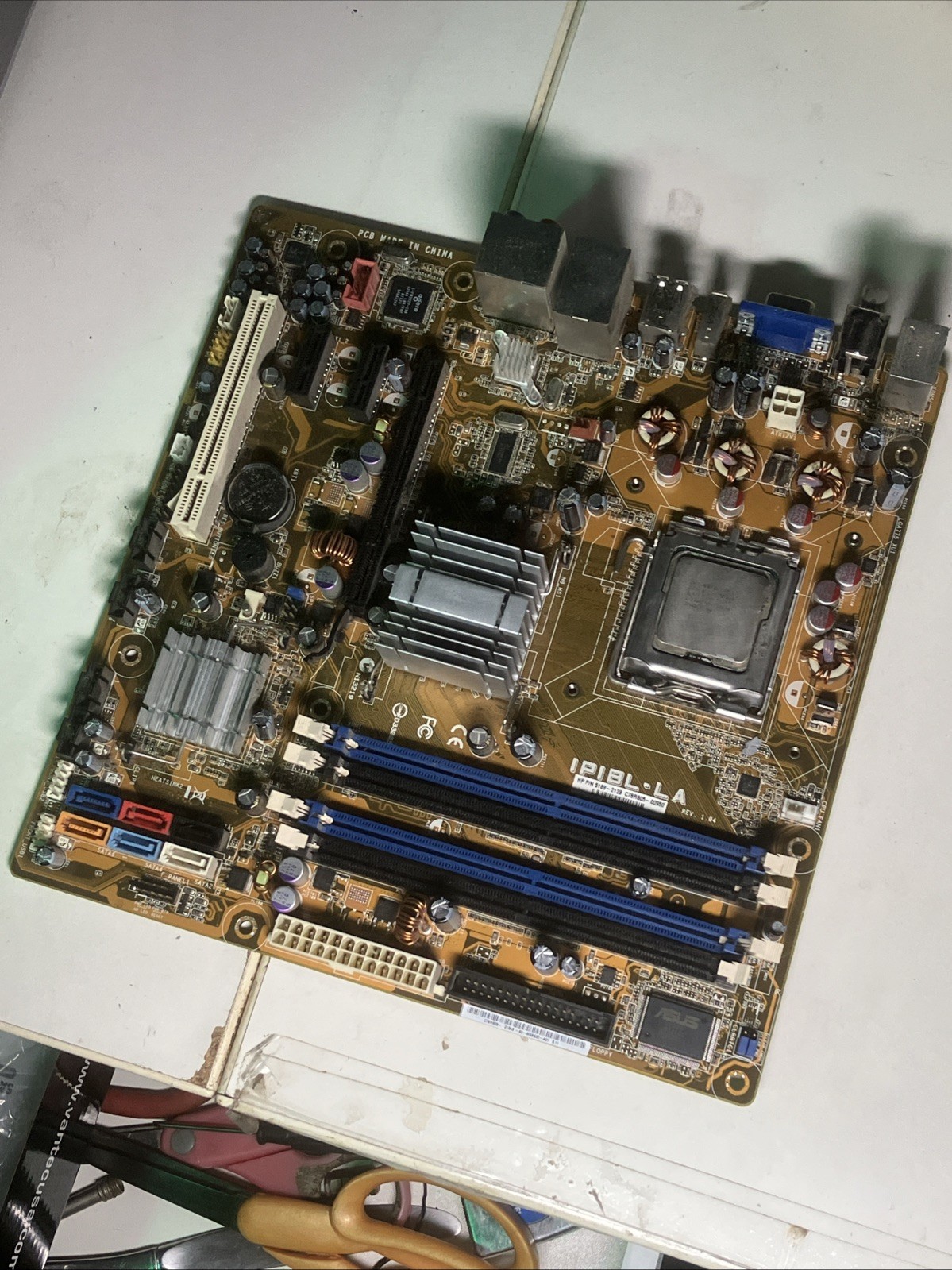HP ASUS IPIBL-LA 5189-2129 Motherboard w/ Intel Core 2 Duo E6550 CPU LGA775
