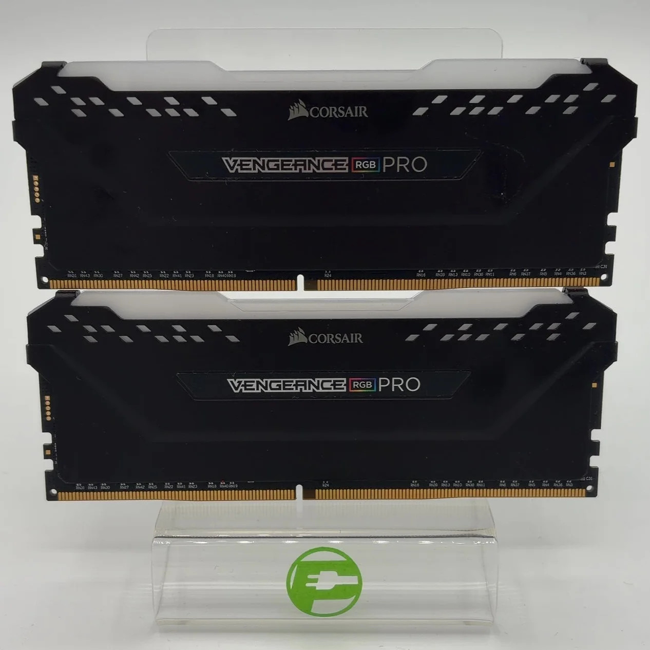 Corsair Vengeance RGB Pro 32GB (2x16GB) RAM DDR4CMW326X4M2D3600C18