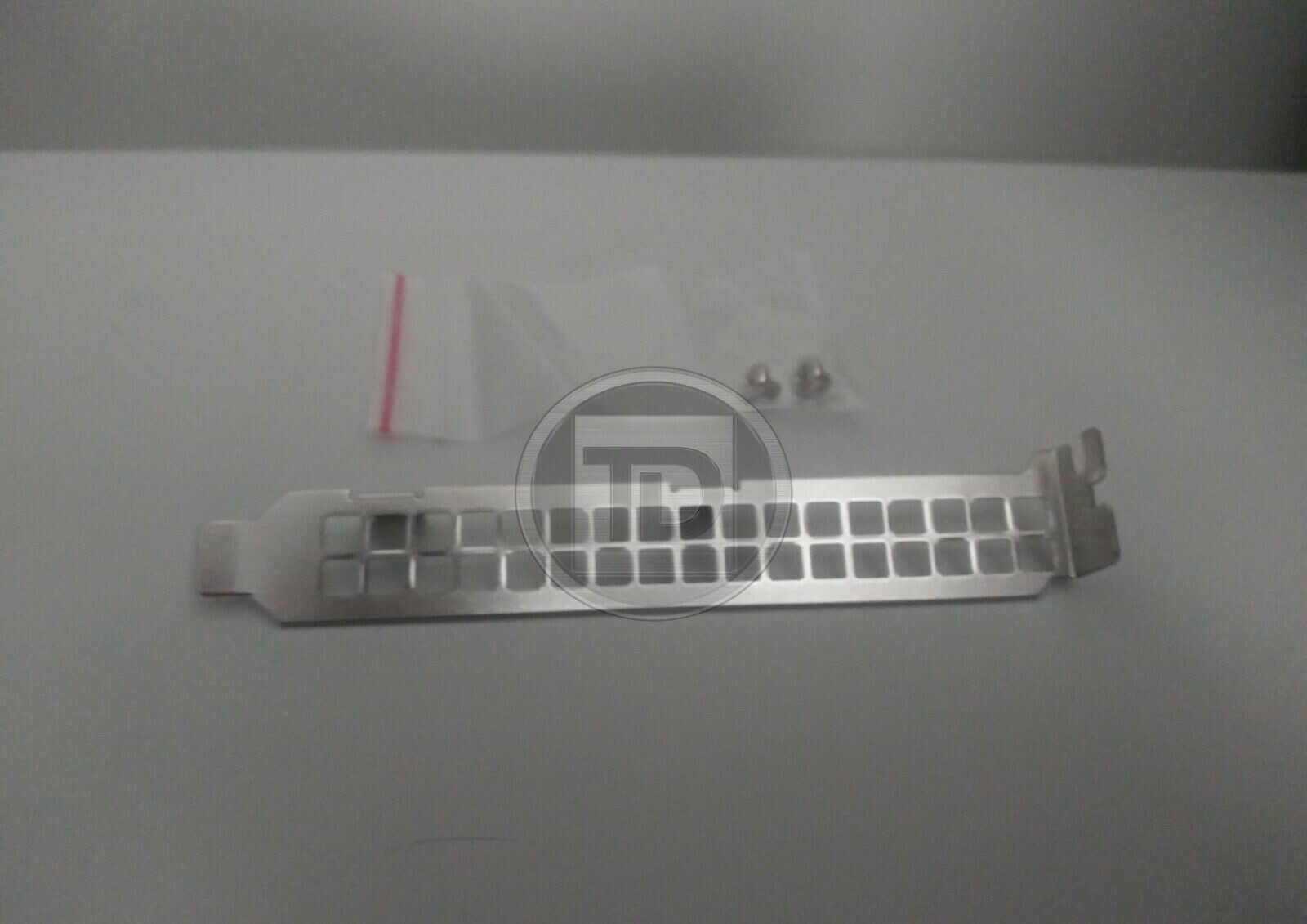 SUPERMICRO BKT-0066L 12Gbps HIGH PROFILE SAS FULL HEIGHT BRACKET AOC-S3108L-H8IR