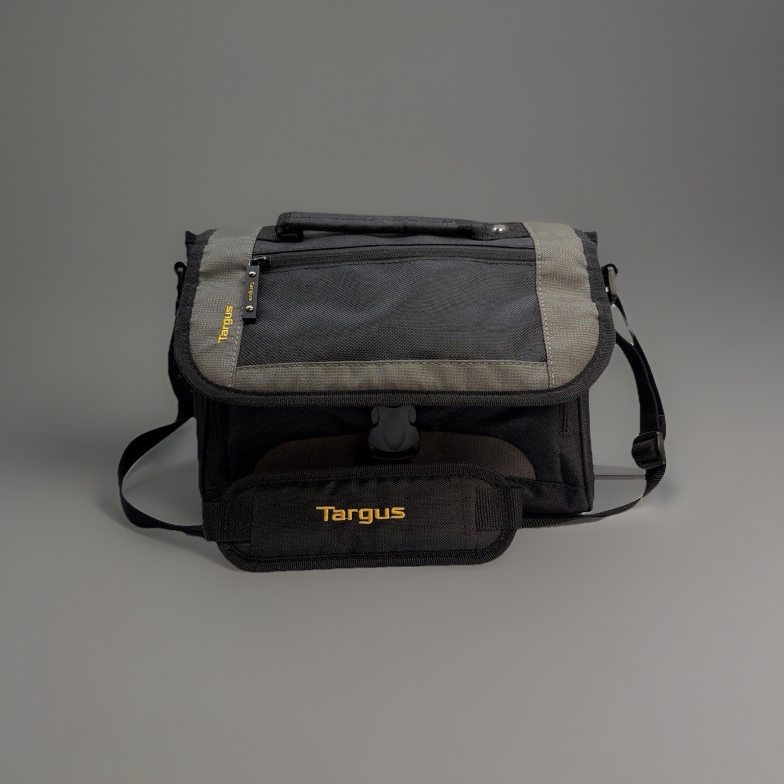 Targus Small Electronic Laptop Bag Messenger Tote With Shoulder Strap Adjustable
