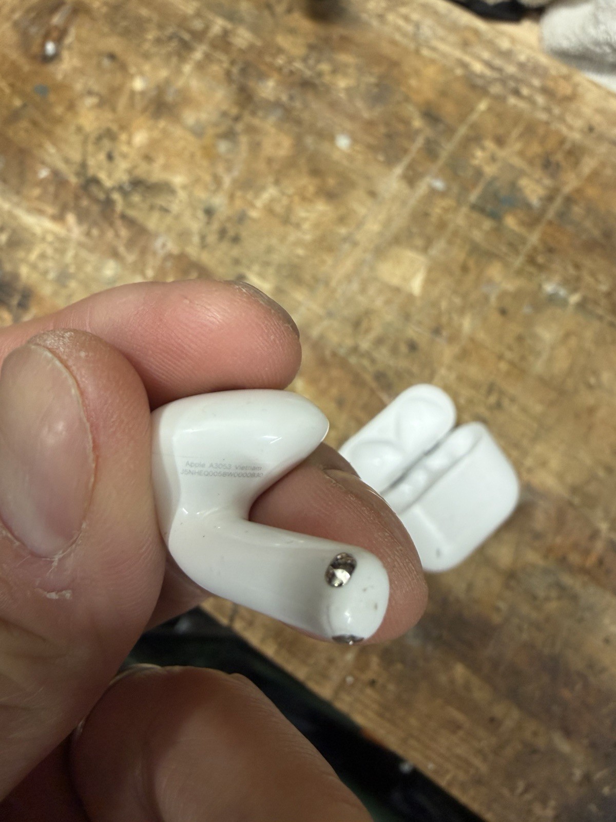 Apple Airpods 4th generation-Left Side Only  A3053