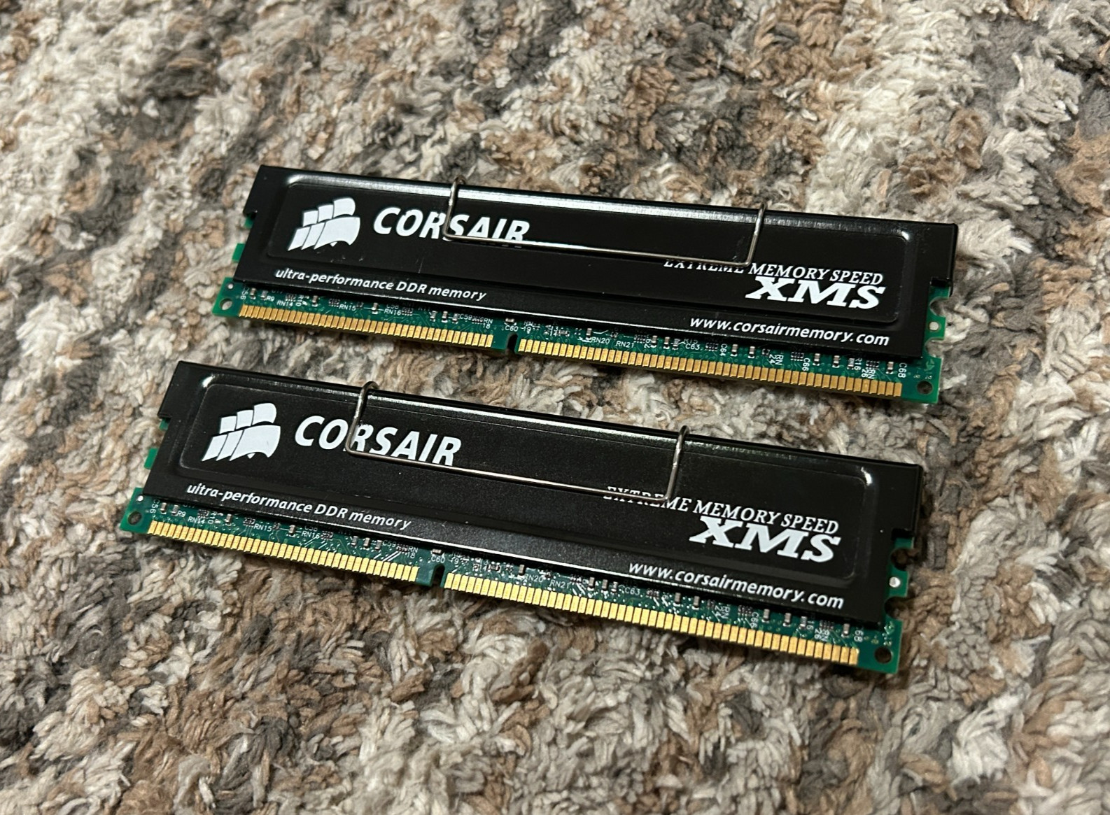 Corsair 1GB TwinX Matched Memory Pair (2x512MB) DDR400 PC3200C MX512-3200C2