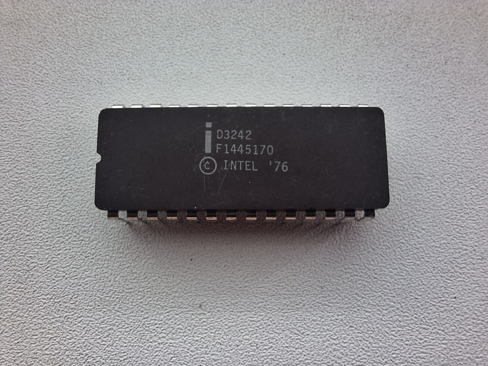 Intel D3242 D3624A D8243 D8111A old 1978 1977 vintage IC QTY:1
