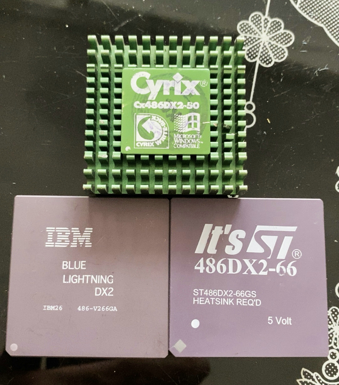 Cyrix Cx486DX2-50 IBM 486-V266GA ST 486DX2-66 (bulk sale) high value collection