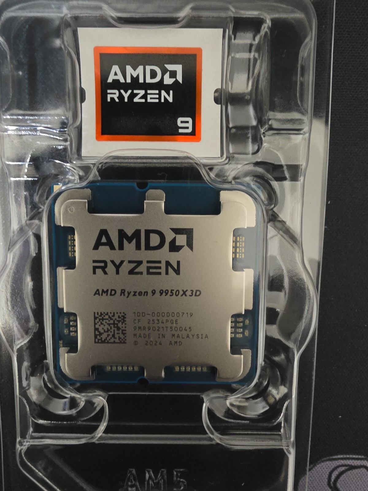 AMD Ryzen 9 9950X3D Desktop Processor CPU AMD Ryzen 9 Series. New unused.