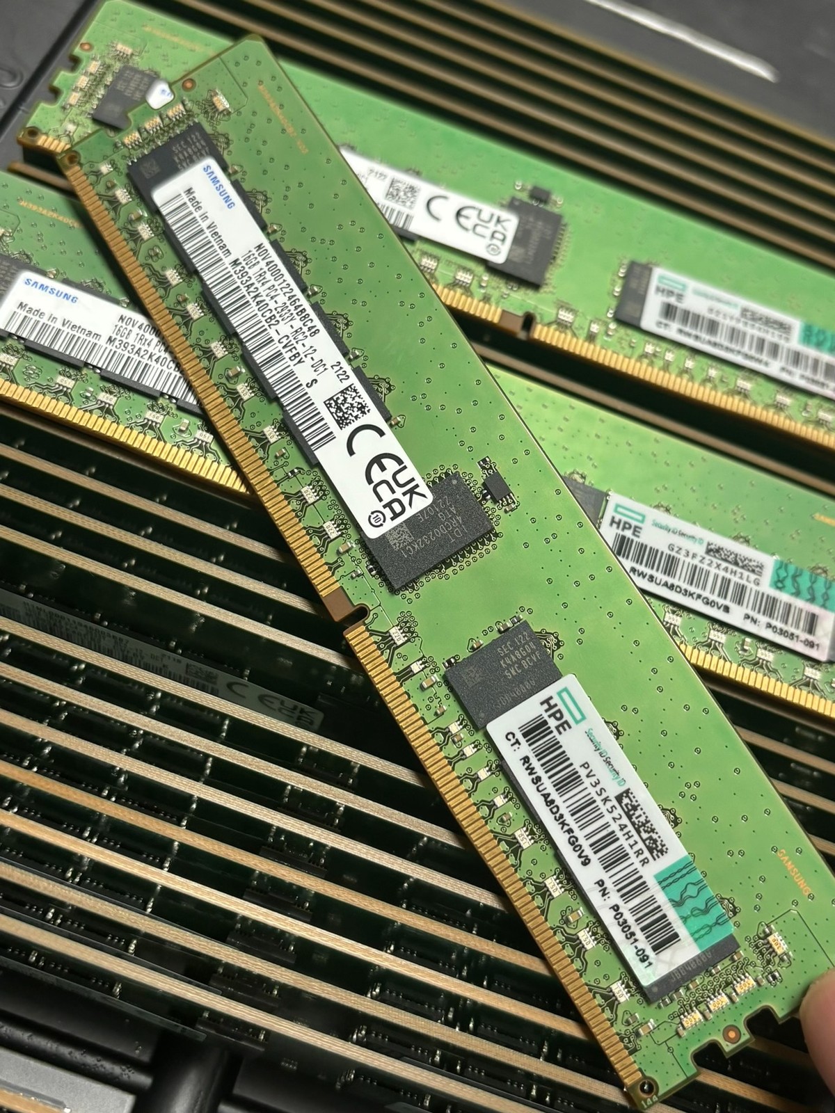 1PCS P03051-091 HPE 16GB(1X16GB) 1Rx4 PC4-2933Y-R MEMORY P06187-001 P00920-B21