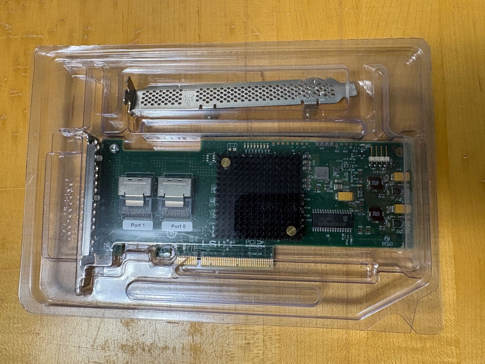 LSI MegaRAID 9211-8i 8-port PCI-E 6Gb SATA SAS Raid Controller