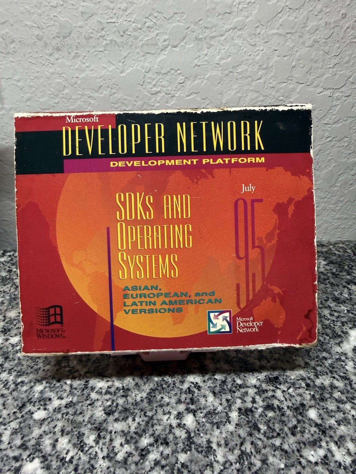 Microsoft Developer Network Operating Systems & SDKS 1995 95 Used INTERNATIONAL