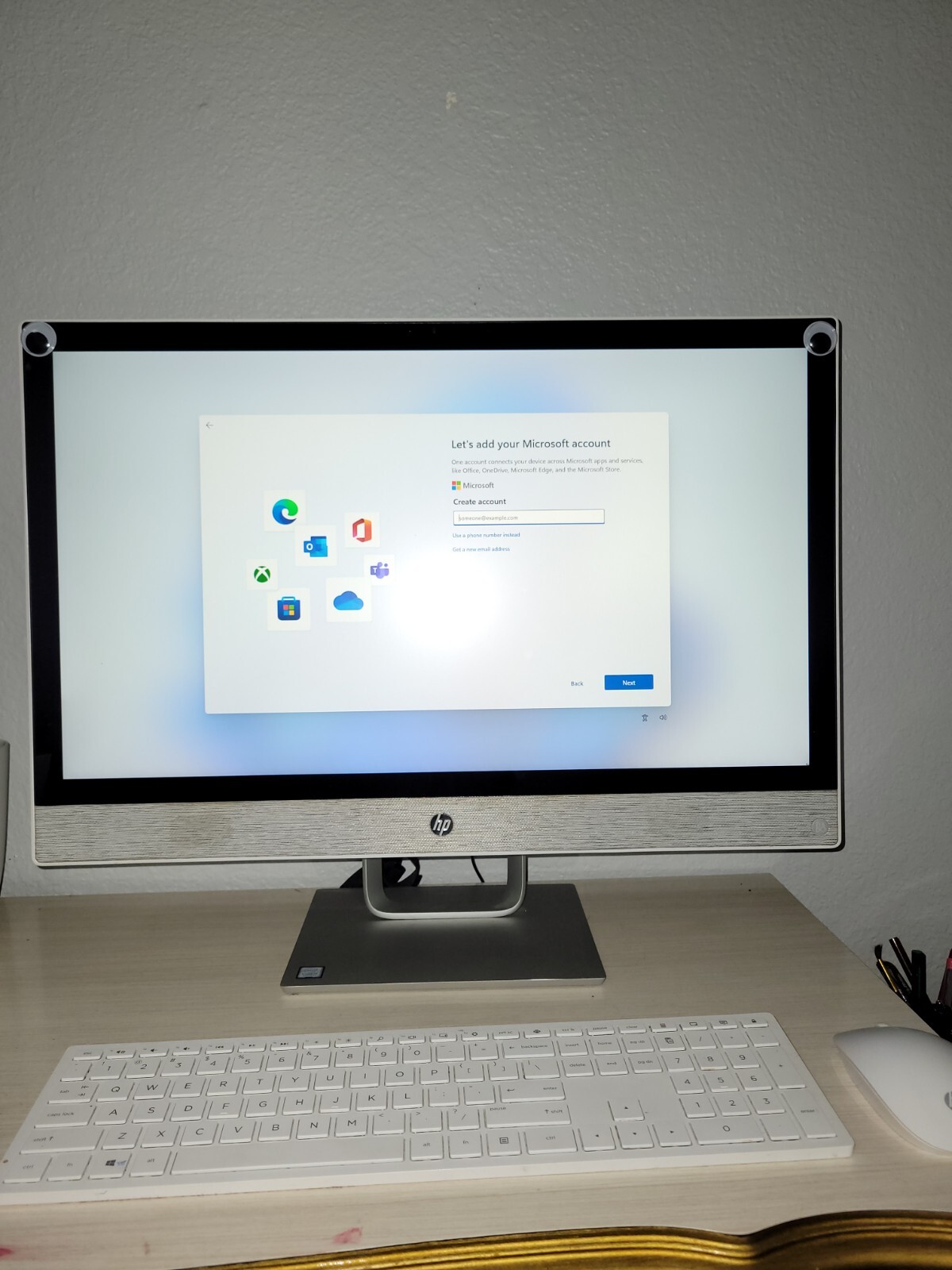HP Pav 24-r014 AIO Intel 7th Gen I5-7400t 12gb Memory 2tb All-in-one PC Computer