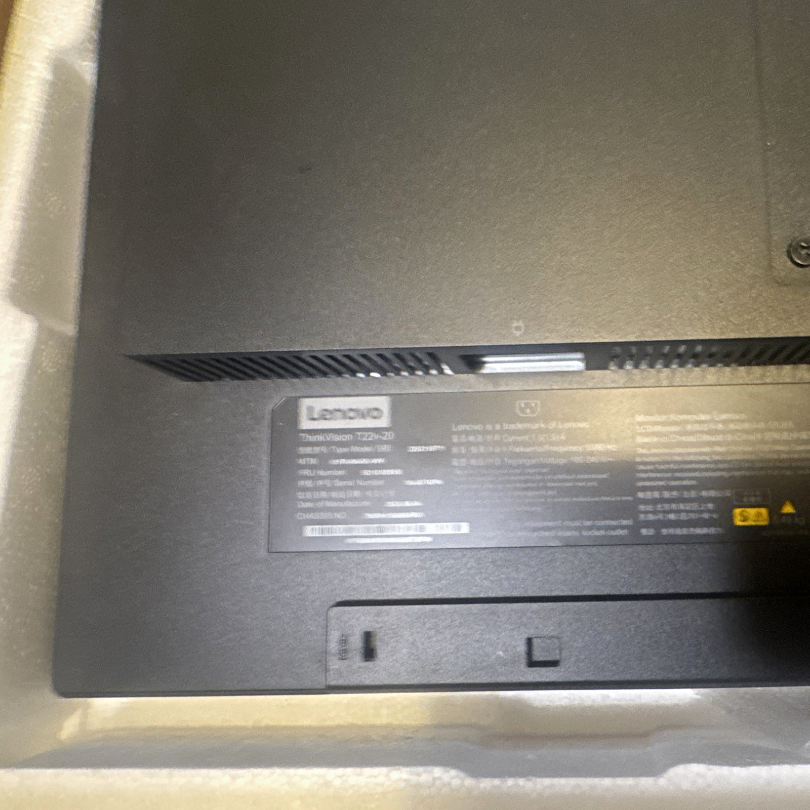 Lenovo ThinkVision D22e-20 21.5in LED FHD 1920x1080 75Hz HDMI VGA Black