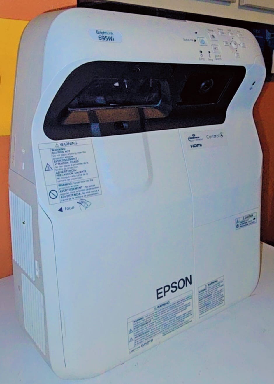 Epson BrightLink 695Wi WXGA 3LCD Ultra Short Throw Projector FOR PARTS/REPAIR