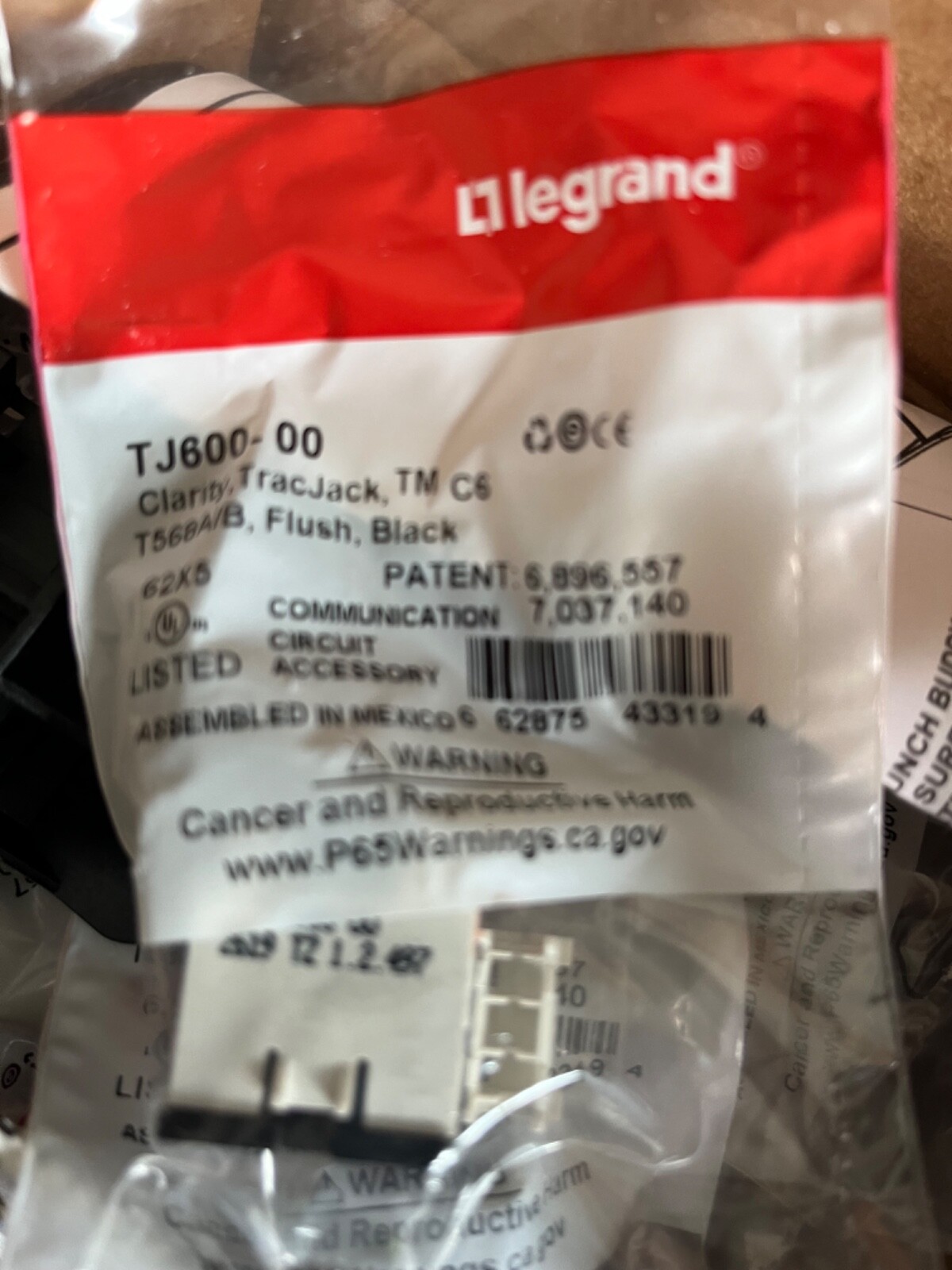 TJ600-00 Clarity,Tracjack T568A/B, flush, black  ( Lot of 17 pcs  new open box)