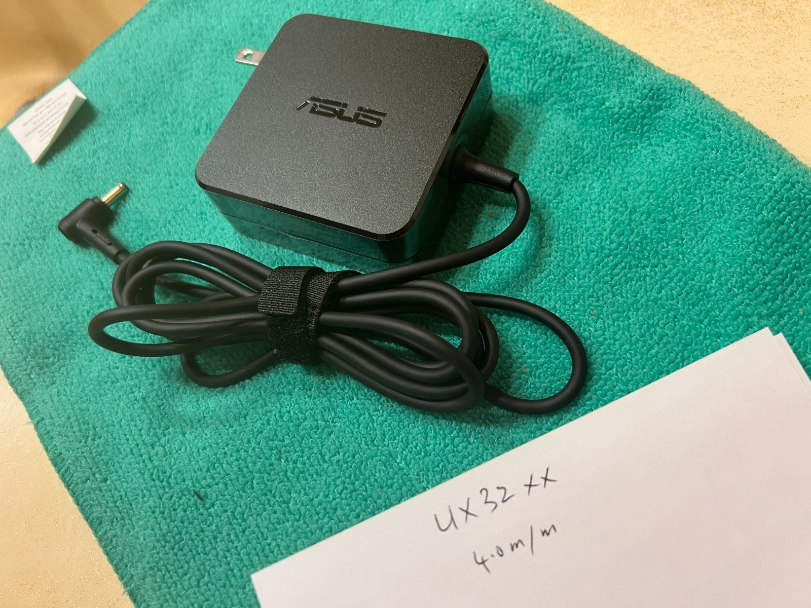 ASUS AC Charger For Asus zenbook UX305FA ,UX305UA,UX305CA,UX305LA,UX301LA,UX330U