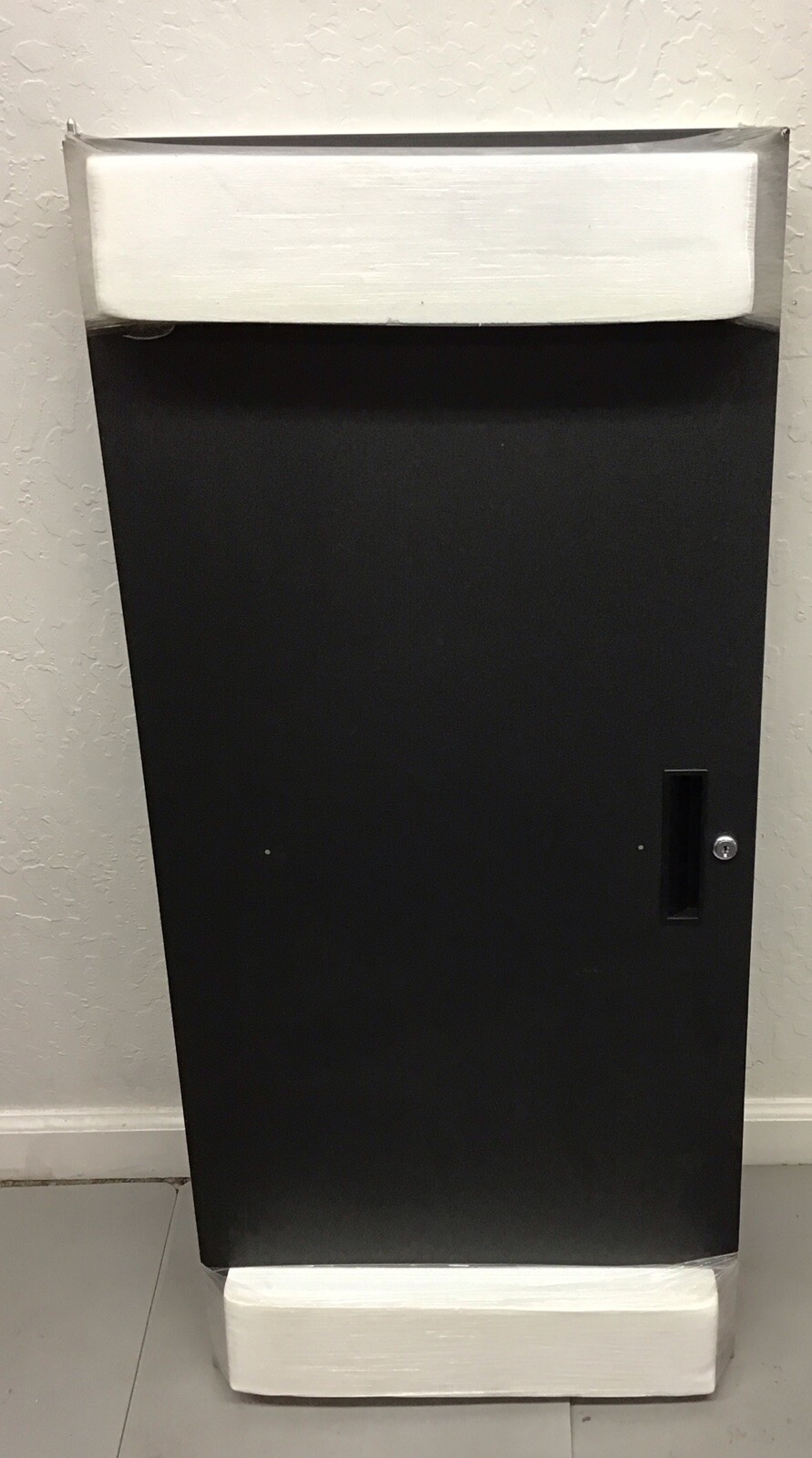 Middle Atlantic Equipment Rack Front/Rear Locking Door 19-1/2x 42x3/4” (Mez)