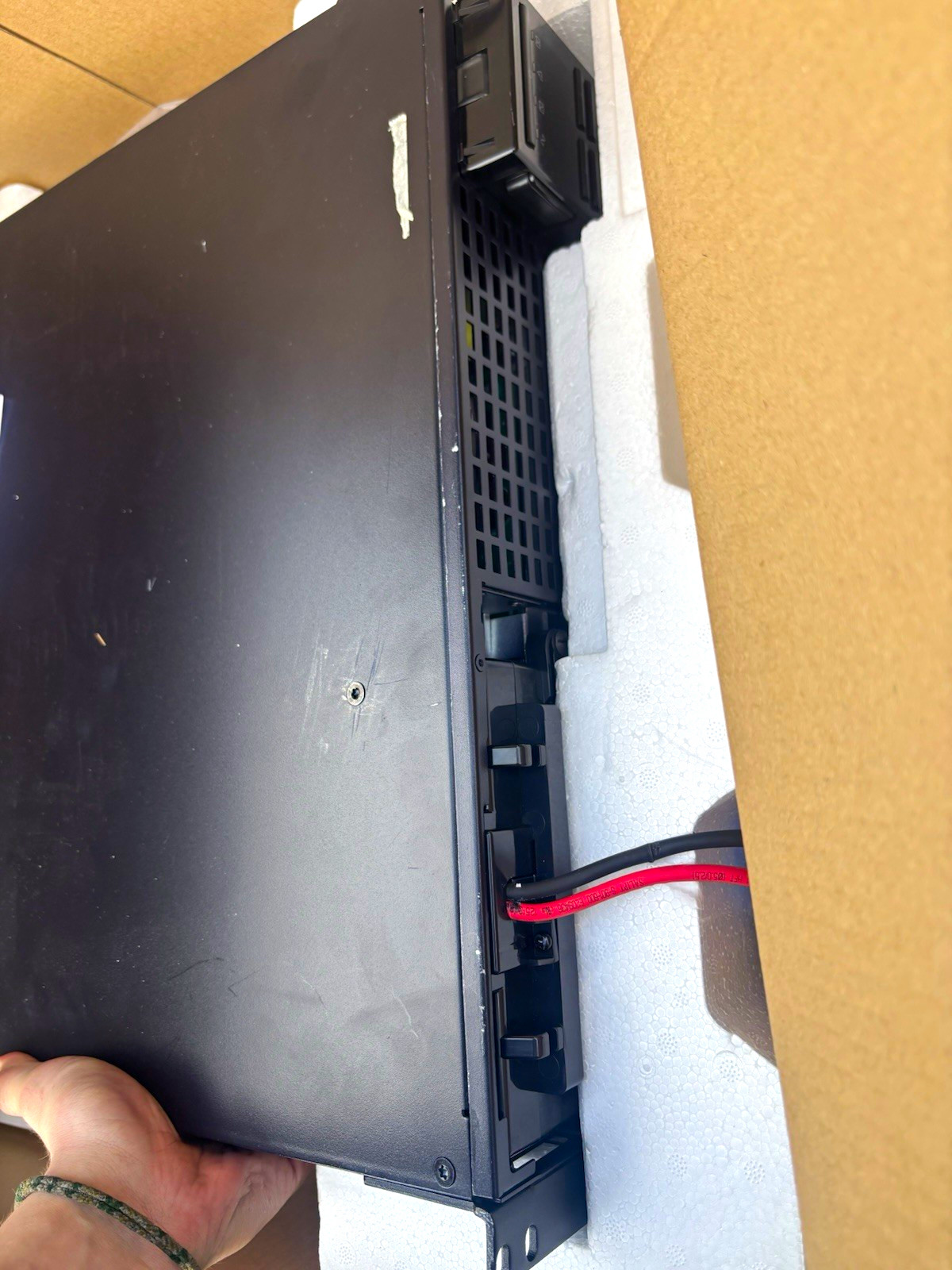 Server Mounted Power Supply - APC Uninterruptable Power Supply SMX1500RM2UNC
