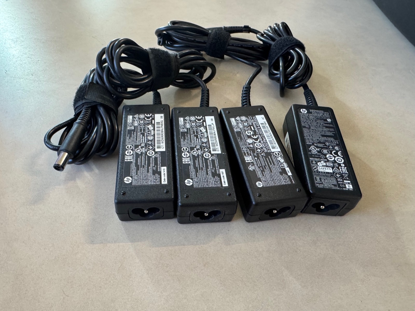 Lot of 4 Original HP 744893-001 AC Adapter Charger  19.5V 2.31A 45W 7.5mm