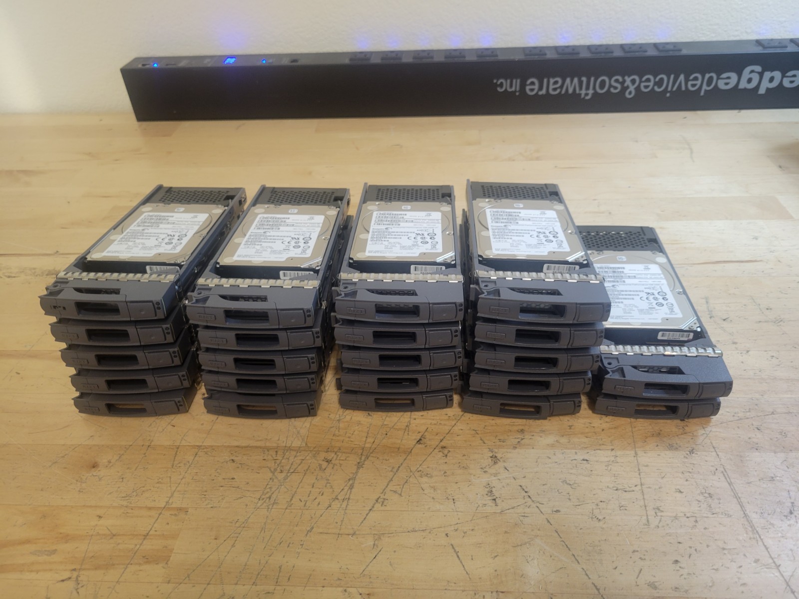 Lot of 22 Seagate ST1200MM0007 1.2TB 2.5" SAS Hard Drive Lot Netapp READ LISTING