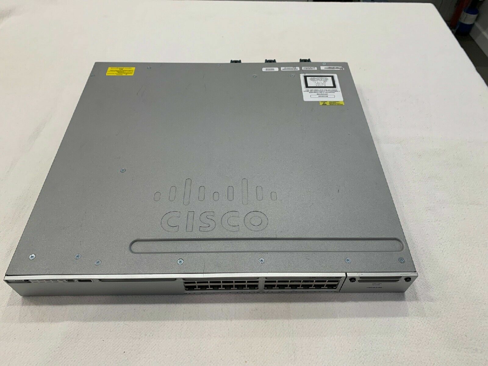 Cisco Catalyst WS-C3850-24T-S Switch 24 Port Gigabit 350W