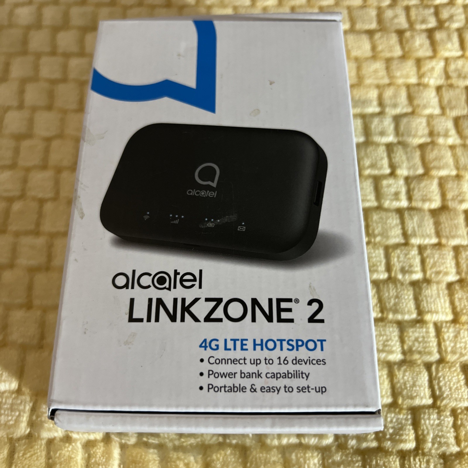 Alcatel LINKZONE 2 4G LTE Mobile Hotspot & Power Bank 4400mAh Portable USB-C NOB