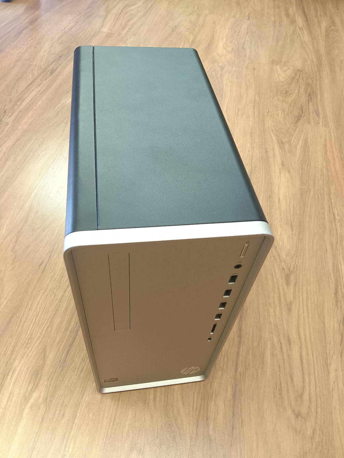 Hp Pavilion TP01-2234 MT Desktop PC AMD Ryzen 7 5700G 16GB 1TB SSD M.2 Win11