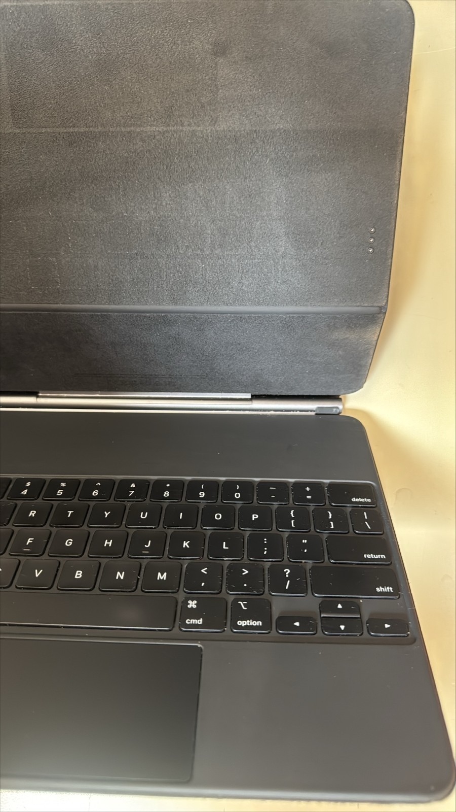 Apple Magic Keyboard MJQK3LL/A for iPad Pro 12.9" – Black – Defective Keys