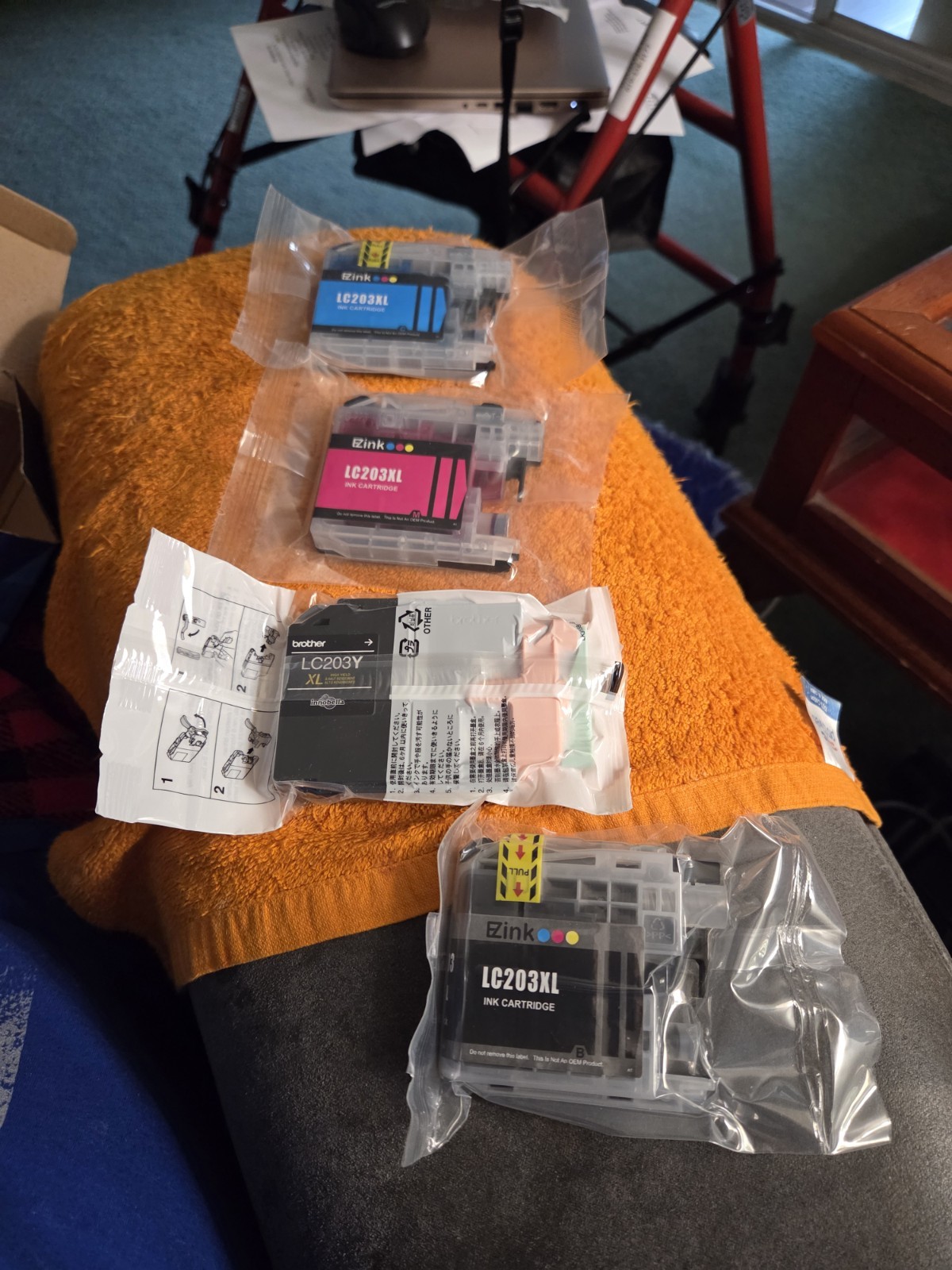 LC 203 EZINK CARTRIDGES LOT 0F 4 FACTORY SEALED