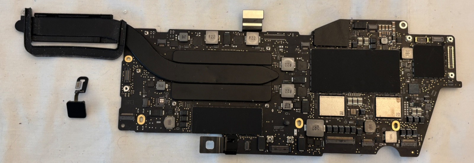MacBook PRO 13" A2289 2020 Logic Board i5 1.4GHz 16GB 512GB 820-01987 Touch ID