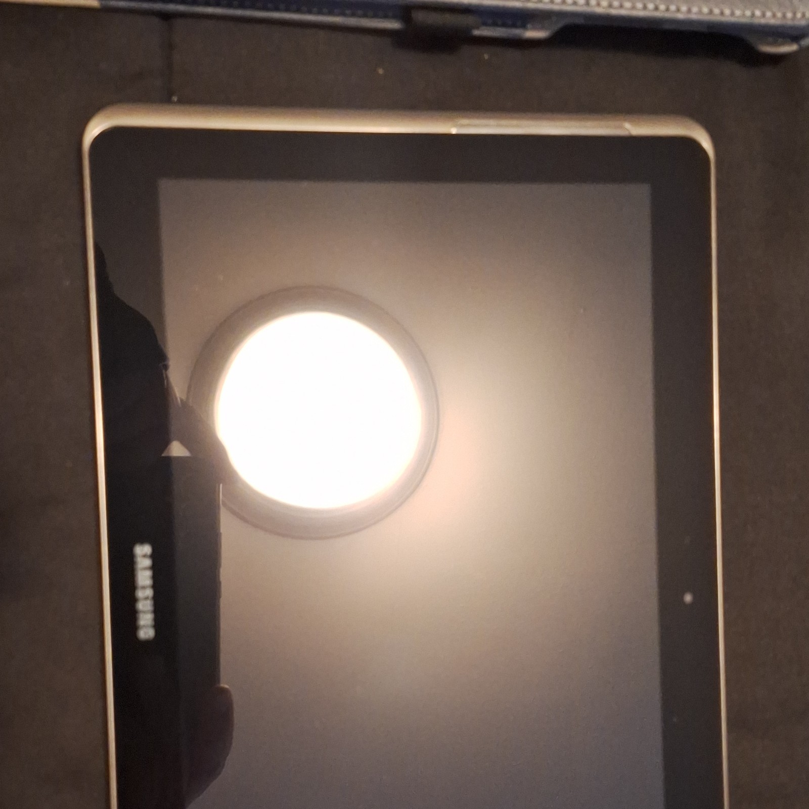 Samsung Tablet Silver 8GB Wi-Fi Dual Core 7" 1024x600 Android