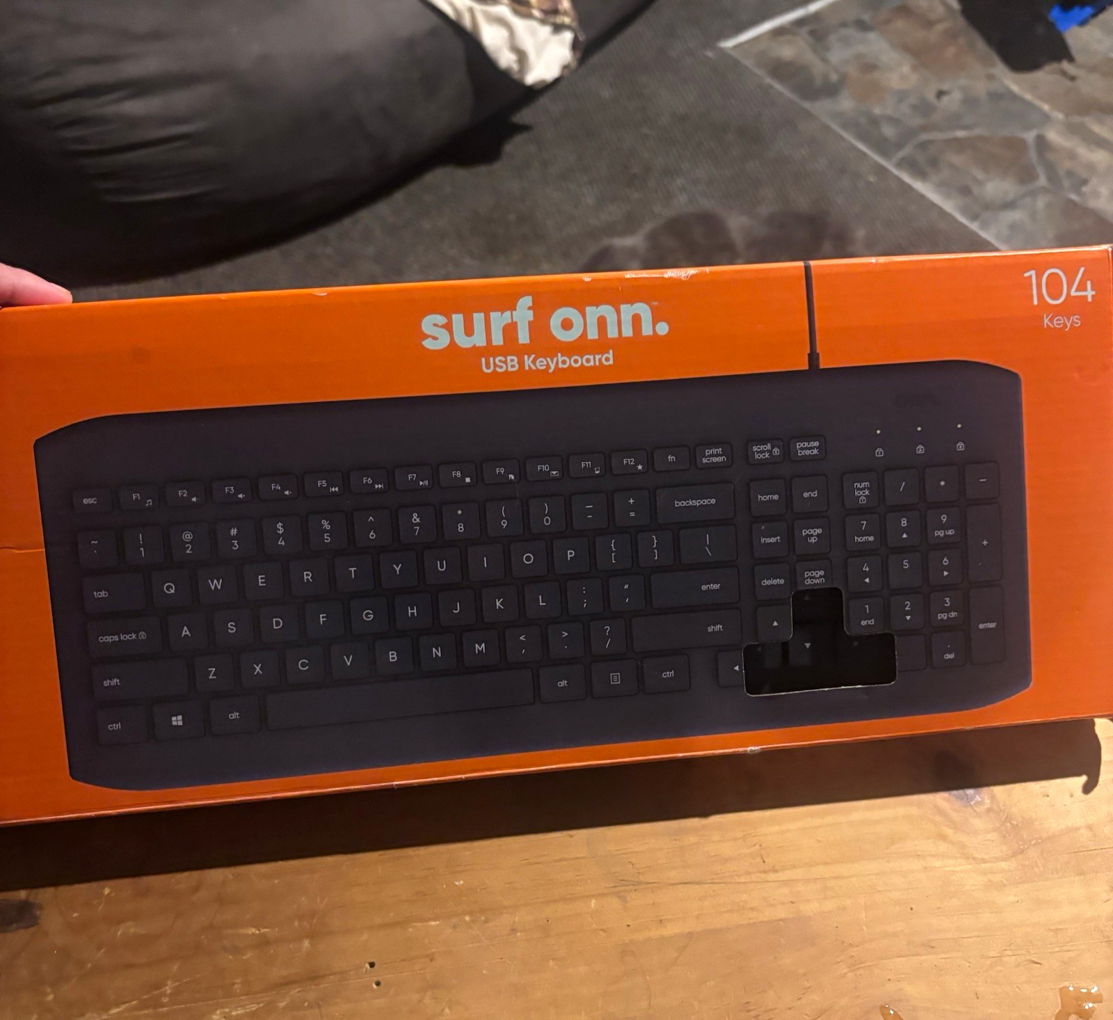 onn. surf onn. USB Wired Keyboard 104 Keys QWERTY English Plug & Play Black